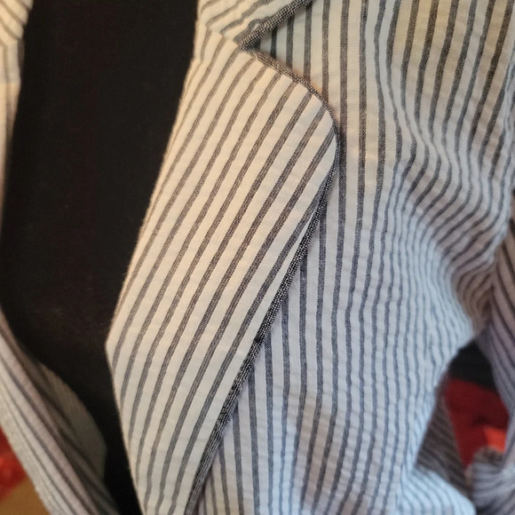 Maurices grey/White Striped blaser. NWOT - Picture 7 of 10